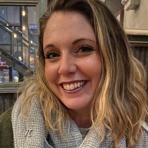 Meet your Posher, Cortney